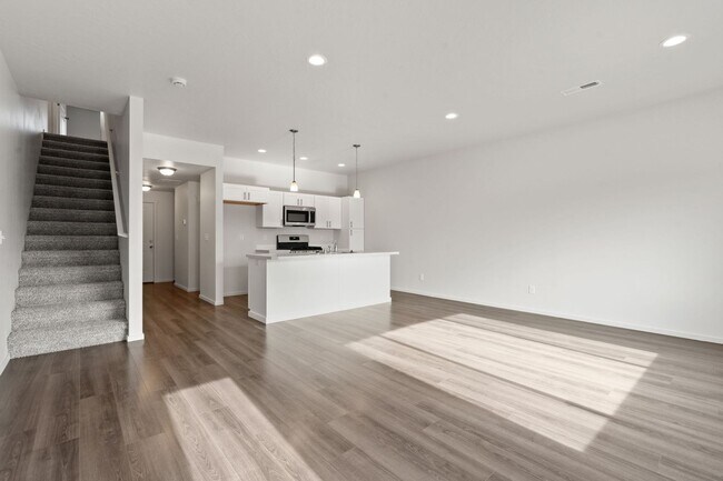 Foto del edificio - 4808-4810 E Fairview Ave