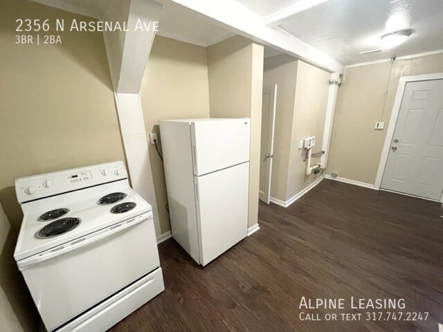 Building Photo - 3 Bedroom with views of downtown skyline f...