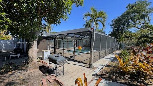 Foto del edificio - 6980 Scott St