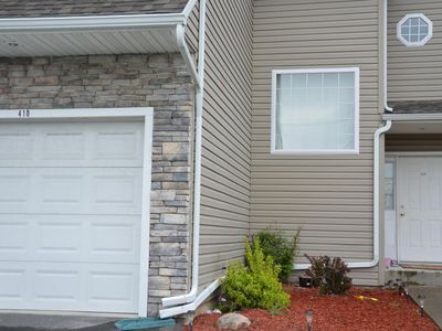 Building Photo - Amazing 2 bedroom spacious townhouse