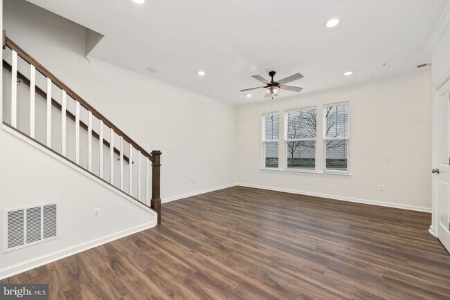 Foto del edificio - 14983 River Walk Way