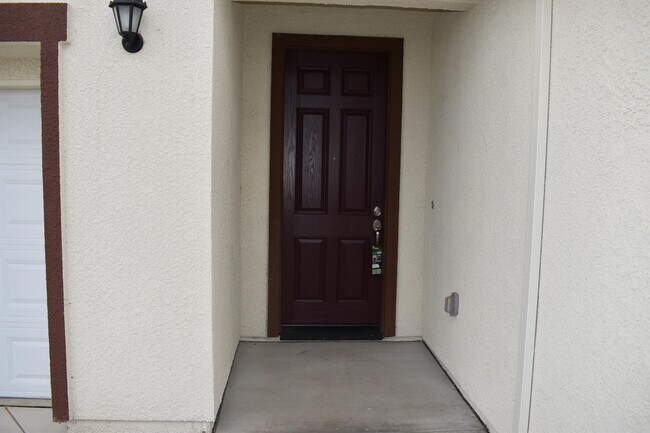 Foto del edificio - 832 Kelsey Ct