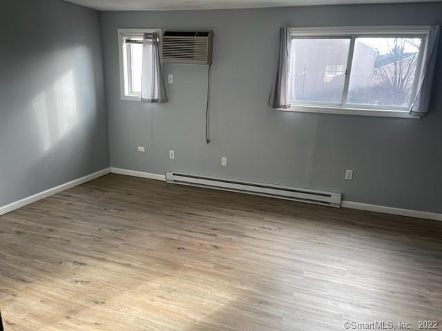 Building Photo - 544 Shennecossett Rd