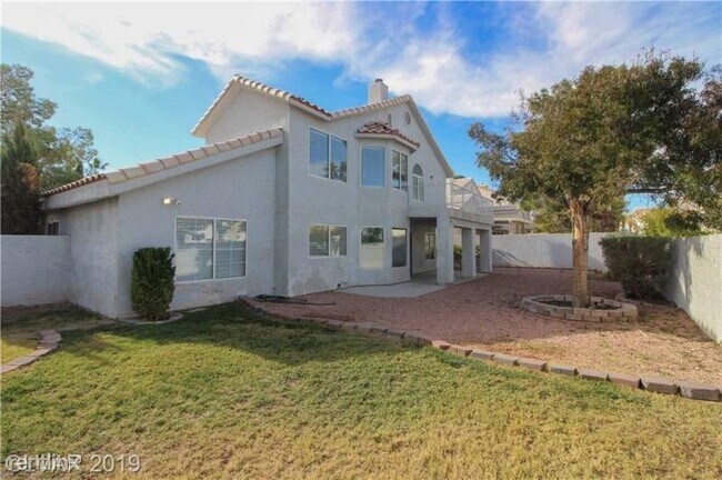 Building Photo - 4 br, 3 bath House - 8012 Shorecrest Dr