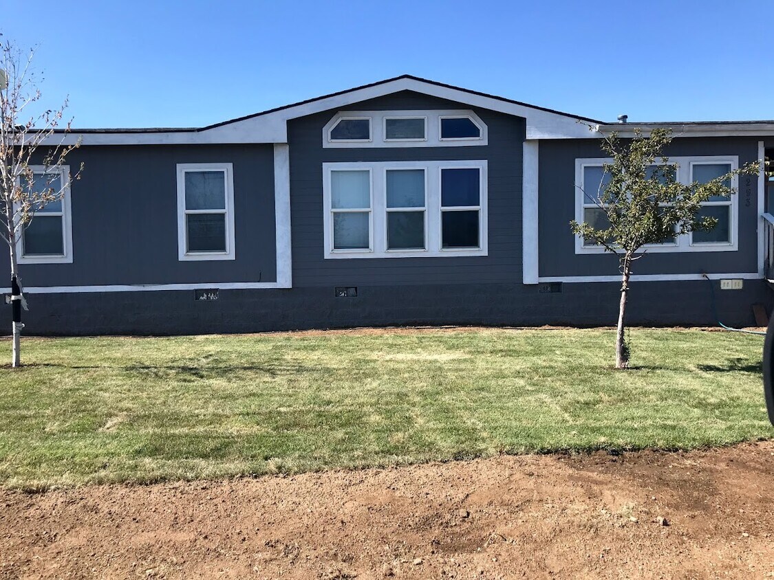 9293 NW Coyner Ave, Redmond, OR 97756 House Rental in Redmond, OR