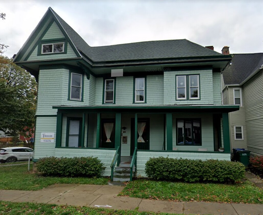 Foto principal - 90 Cottage St