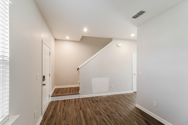 Building Photo - 2024 Moonlight Path