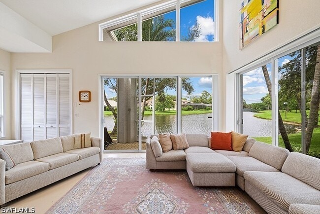 Building Photo - 433 Crestwood Rd