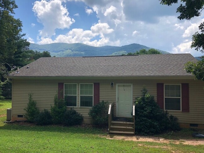 Foto del edificio - Great Swannanoa Cottage