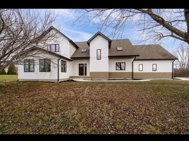Building Photo - 2268 E Spring Valley Paintersville Rd