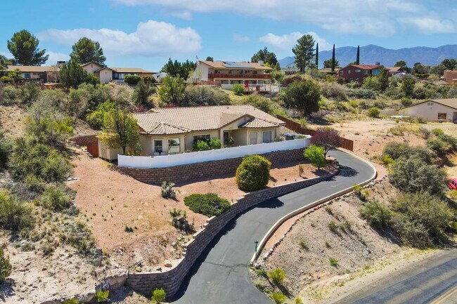 Building Photo - 2353 Rio Mesa Trail