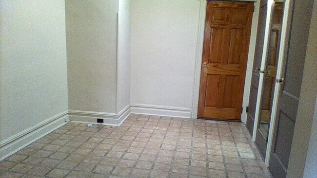 DINING ROOM - 6130 Linden St