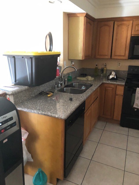 Foto del edificio - 646 Coronado Ave