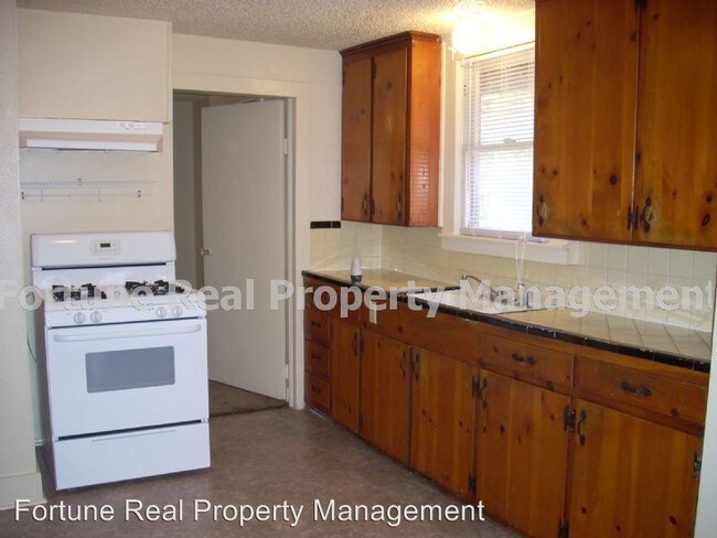 Building Photo - 6833 Beaty St