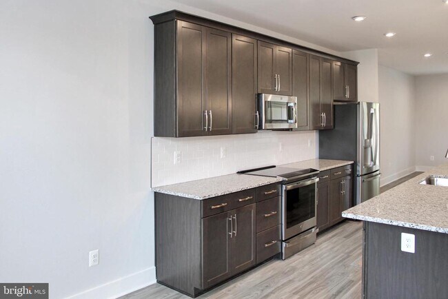 Foto del edificio - 811 Wesley Ln