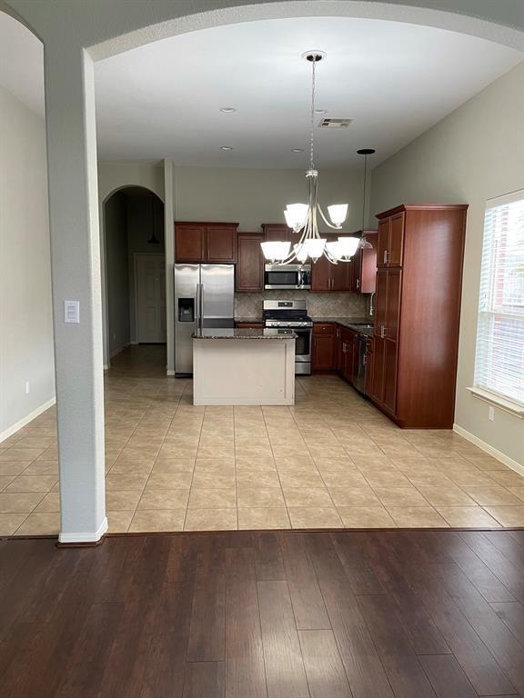Building Photo - 506 Glenwood Ridge Dr
