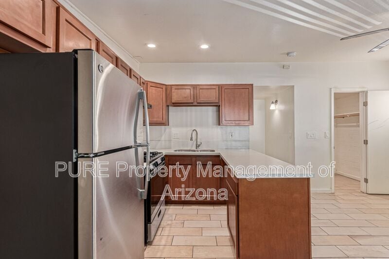 Photo - 1002 S Mariana St