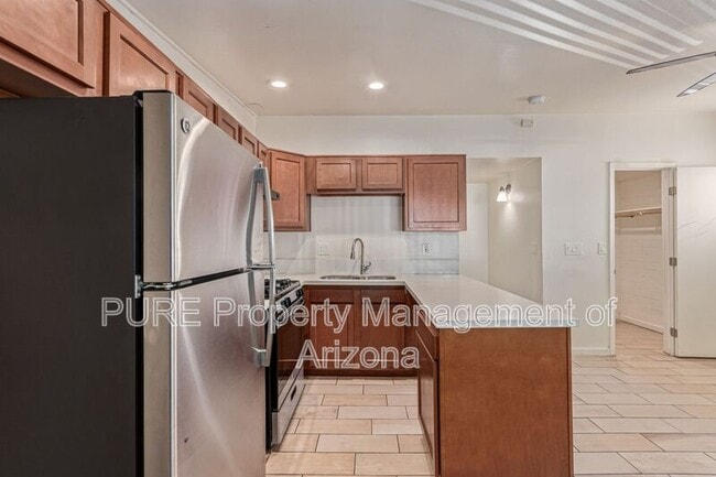 Photo - 1002 S Mariana St Townhome