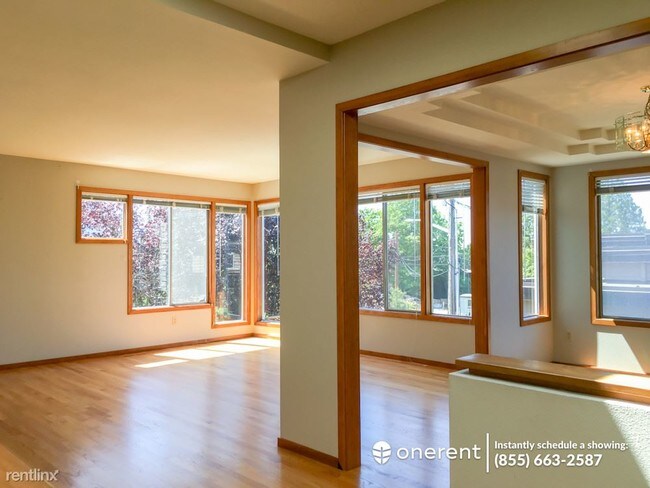 Building Photo - 4 br, 3 bath House - 444 7th Ave S