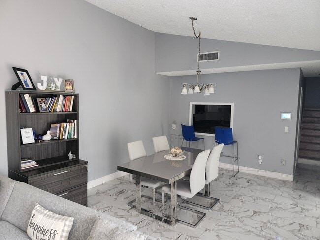 Building Photo - 4317 Landar Dr