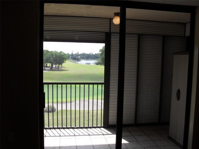 Building Photo - 5530 NW 44th St