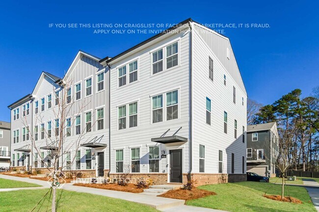 Foto del edificio - 8016 Roest Ln