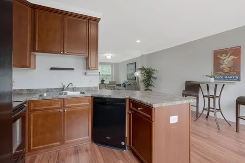 Building Photo - 8242 Lenox Creekside Dr