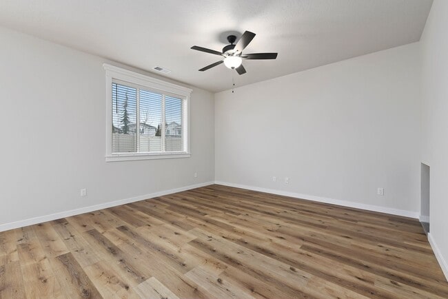 Building Photo - Beautiful 4-Bedroom Home in Meridian – Available Now | $2,500/month