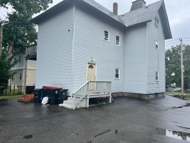 Foto del edificio - 232 Pleasant St