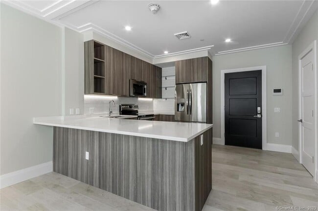 Building Photo - 1990 Bronson Rd