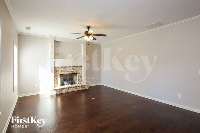 Foto del edificio - 142 Grand Oak Dr