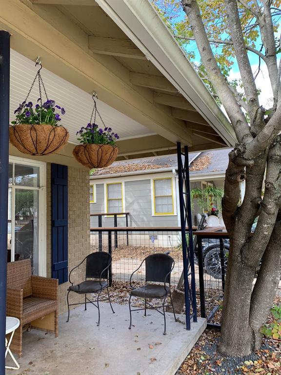 Foto del edificio - 2211 1/2 Pasadena Dr