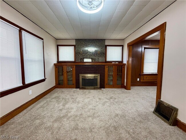 Foto del edificio - 835 Inman St