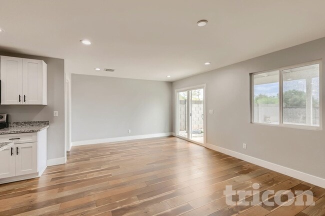 Building Photo - 4665 S 38th Ln