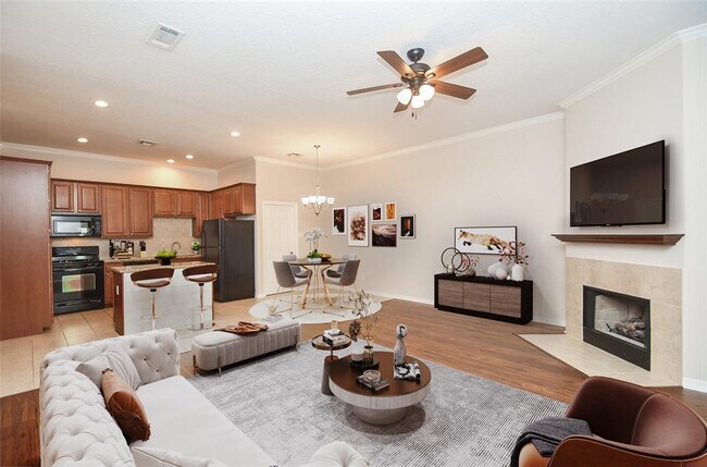 Building Photo - 916 Sweet Pine Dr