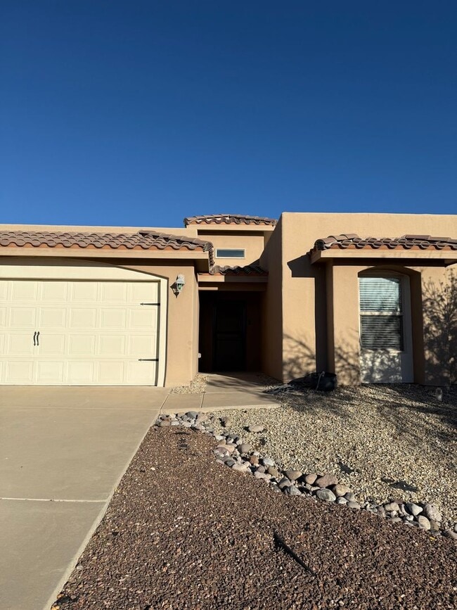 Building Photo - 2043 Villa Napoli Loop E