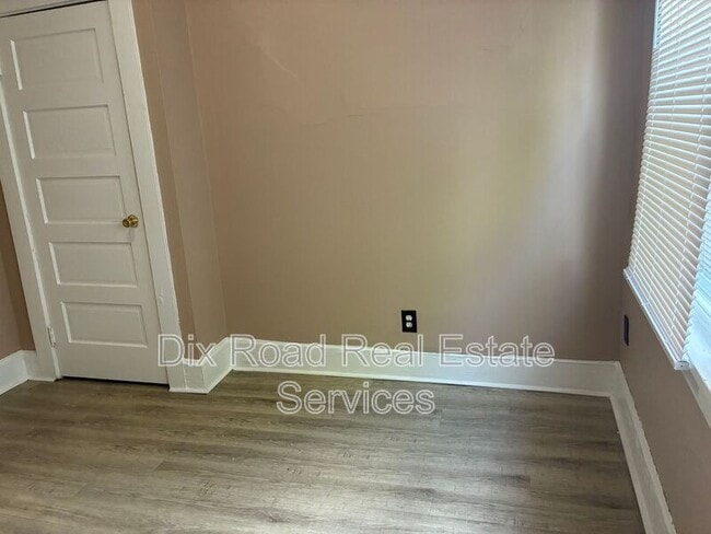 Building Photo - 702 Baltimore St