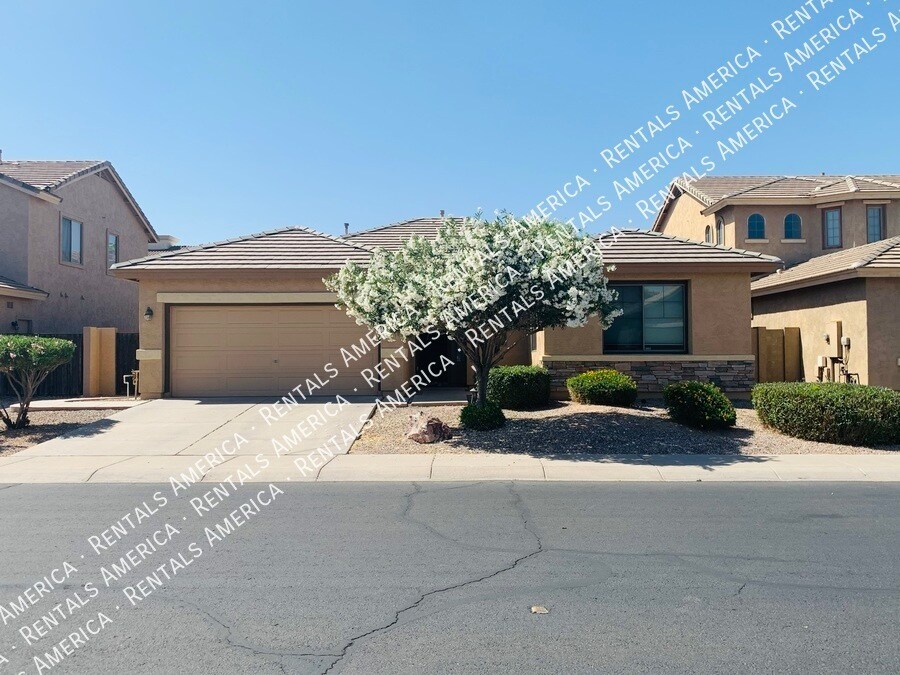 Foto principal - 103 W Hawk Way