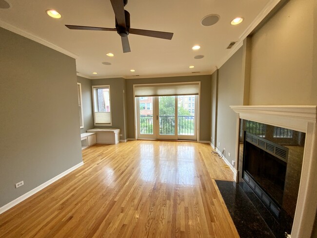 Foto del edificio - 1309 N Greenview Ave