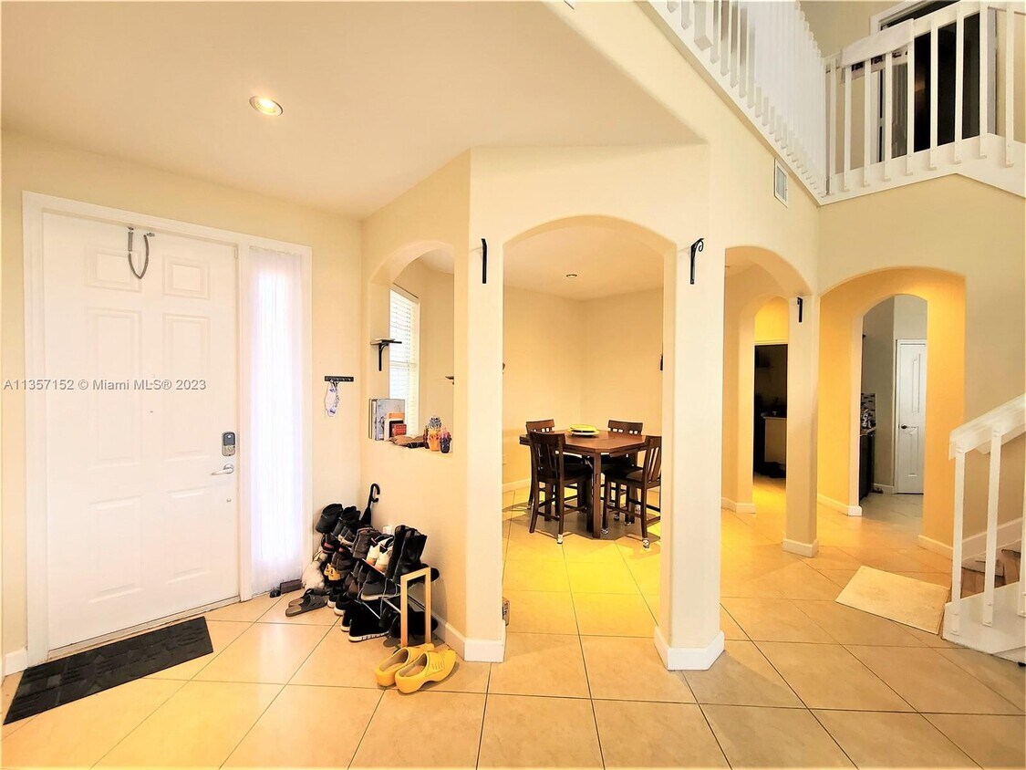 11542 NW 80th St, Medley, FL 33178 Townhome Rentals in Medley FL