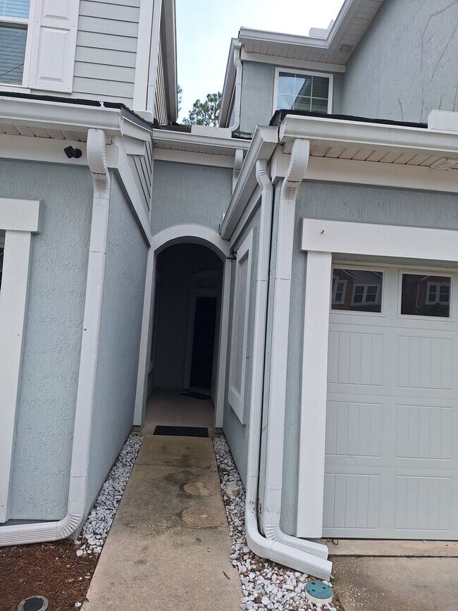 Foto del edificio - Townhome in Durbin Crossing