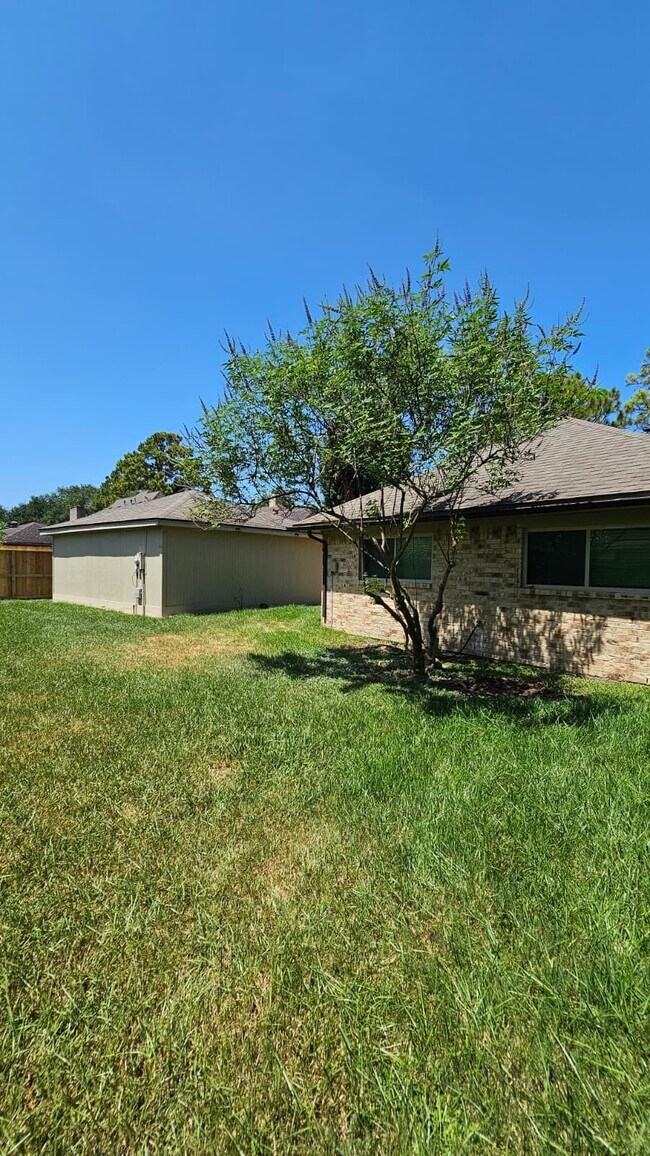 Foto del edificio - 14819 Knightsway Dr