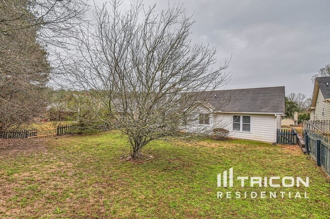 Building Photo - 280 Cornwallis Way