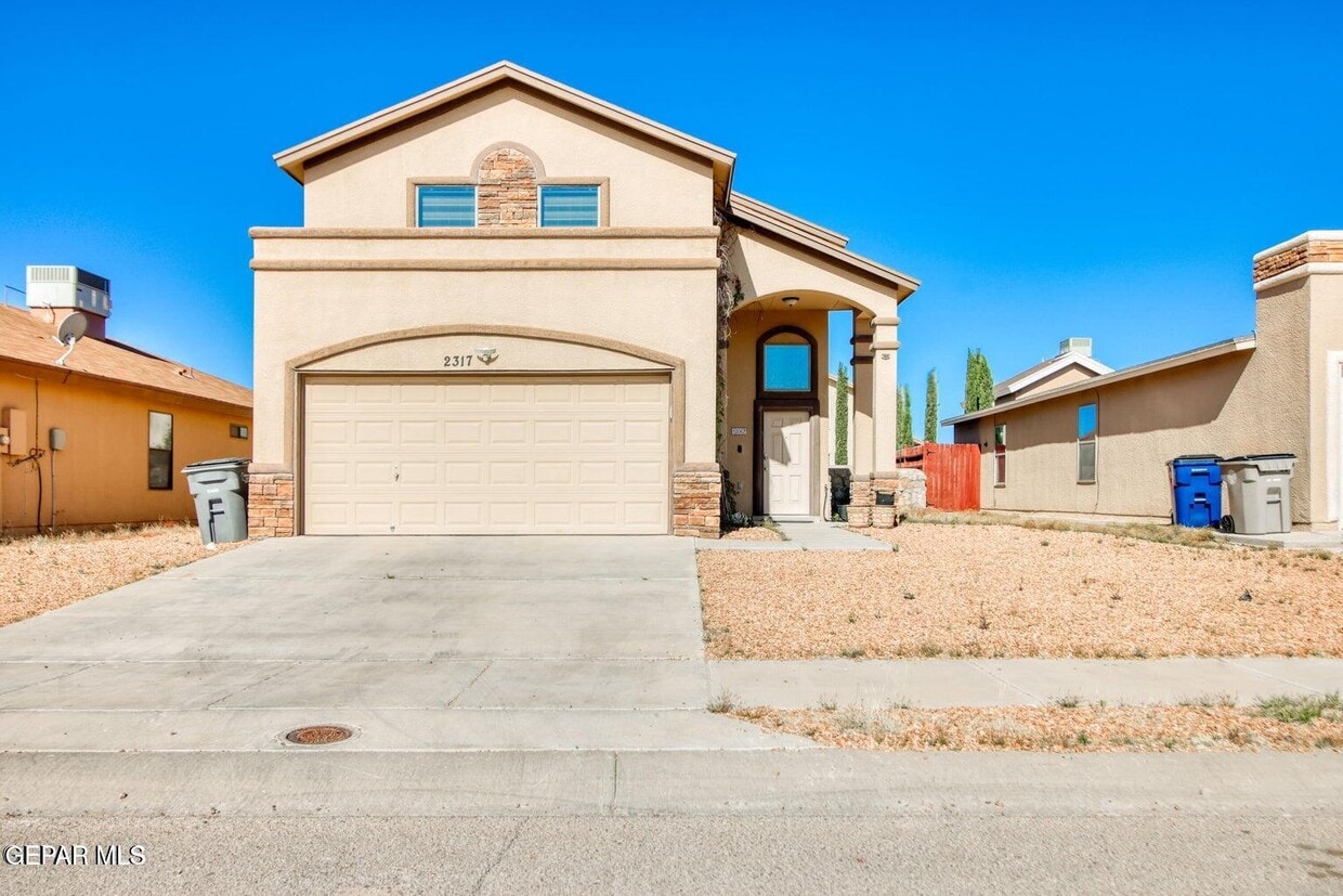 Foto principal - 2317 Honey Dew St