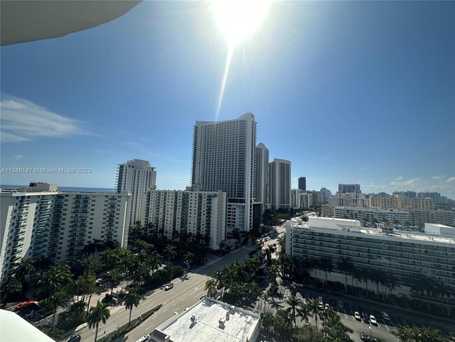 Building Photo - 3800 S Ocean Dr