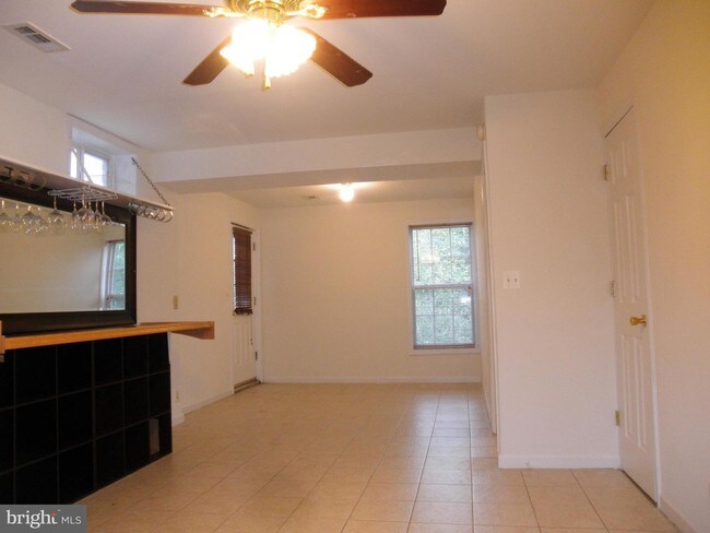 Building Photo - 8807 Baileys Ct