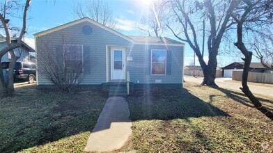Building Photo - 300 E Kittyhawk Dr