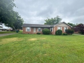 Building Photo - 117a Hankins Dr