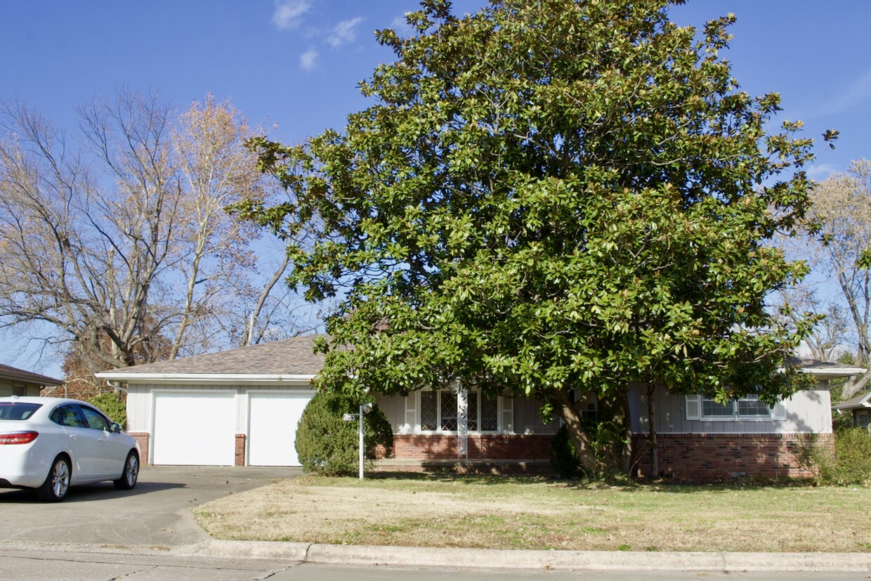 Foto del edificio - 3 bedroom & 2 bathroom home