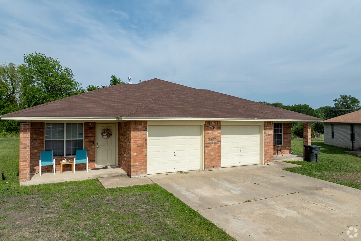 Alternar - Northcliffe Duplexes